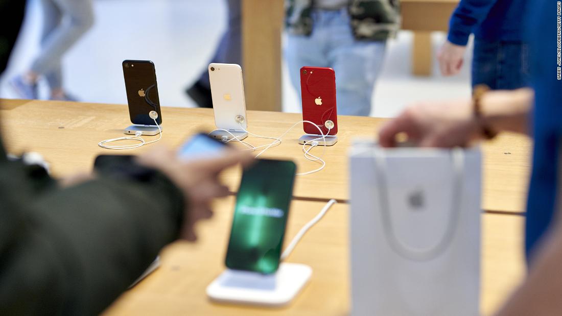 Apple warns of serious supply headwinds in China