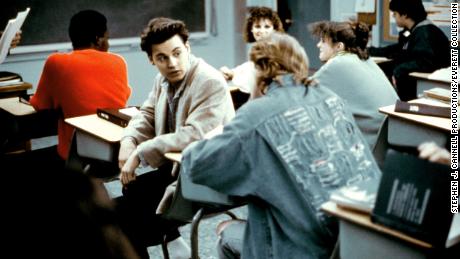 Johnny Depp (andra från vänster) i "21 Jump Street." 