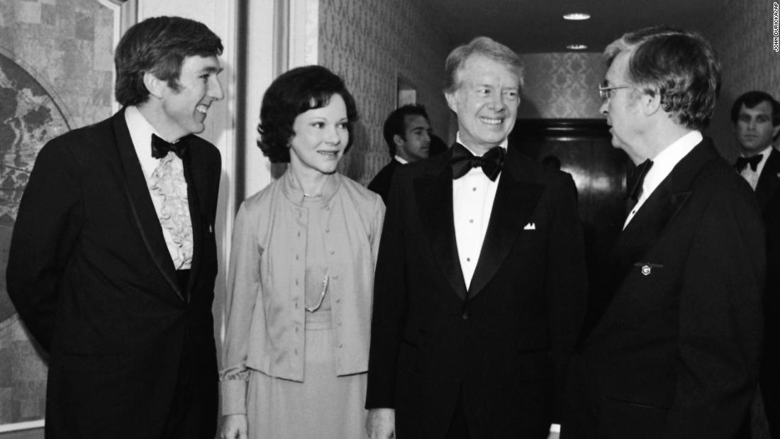 President Jimmy Carter and first lady Rosalynn Carter chat with Paul Healy, right, of the New York Daily News and Lawrence O&#39;Rourke, left, of the Philadelphia Bulletin as they arrive to the dinner in 1977. Healy was the new president of the White House Correspondents&#39; Association, and O&#39;Rourke was its outgoing president.