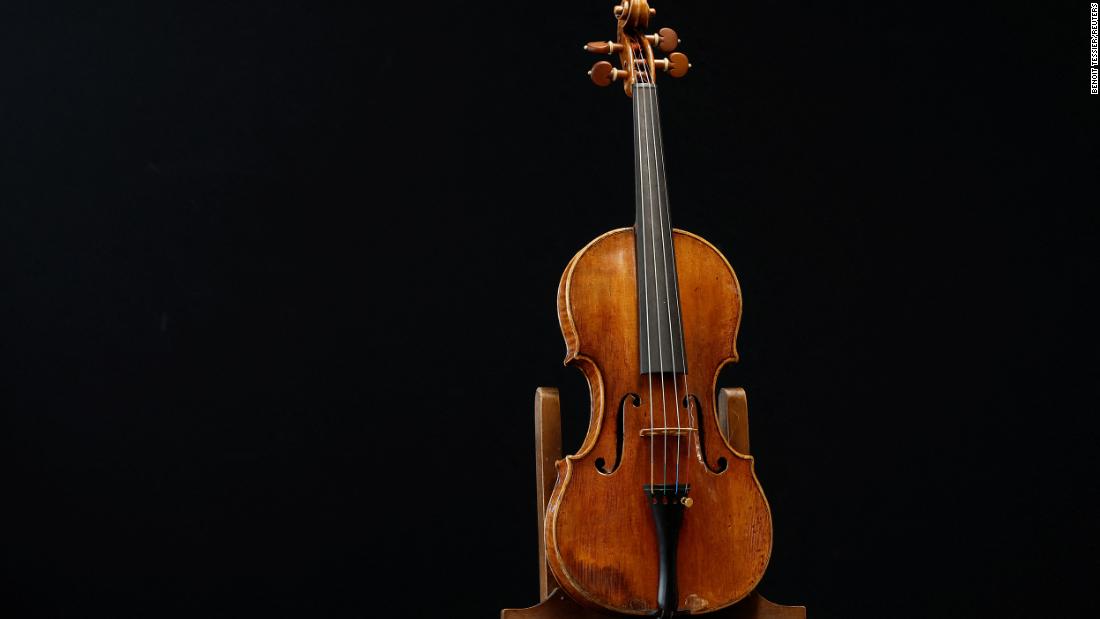 Le violon de Léonard de Vinci mis aux enchères en France