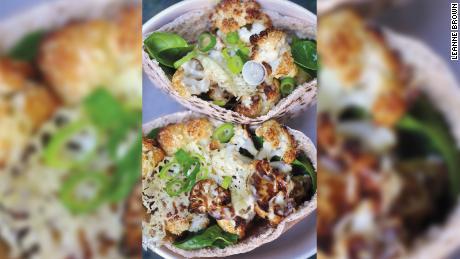 Brown&#39;s Cauliflower-Cheese Pita Sandwich makes a filling addition to your routine lunch plan.