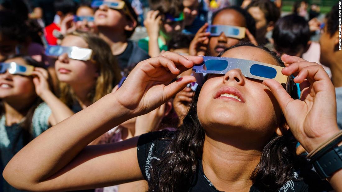 Solar eclipse: 2022's first solar eclipse will appear in the sky today - CNN