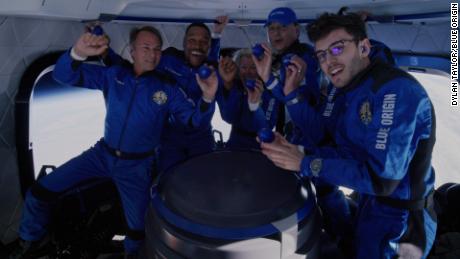 Watch what it&#39;s like inside a Blue Origin flight