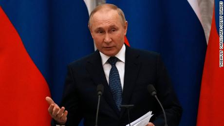 Putin les dice a los funcionarios locales que hagan un mejor esfuerzo en la lucha contra los incendios en Siberia