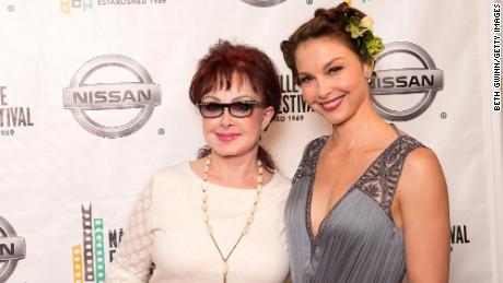 Ashley Judd pays tribute to her mother Naomi