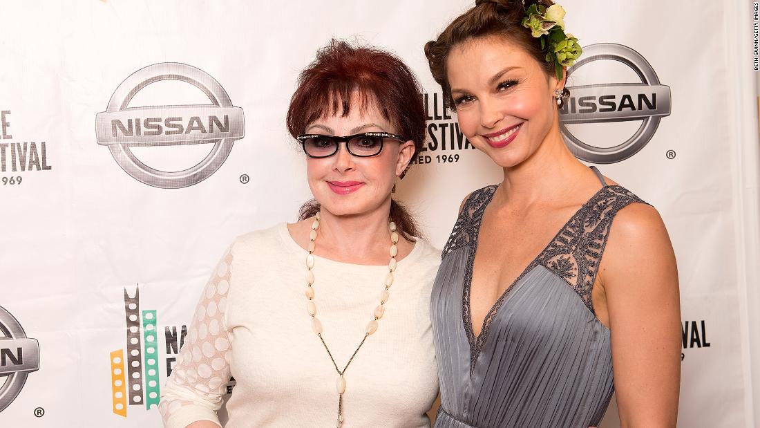 Ashley Judd pays tribute to her mother Naomi