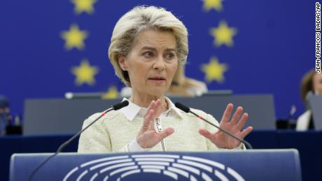 EU proposes ban on Russian oil imports