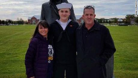 Parents of sailor who died by suicide on USS George Washington blast Navy & # 39; s & # 39; ridiculous & # 39;  response
