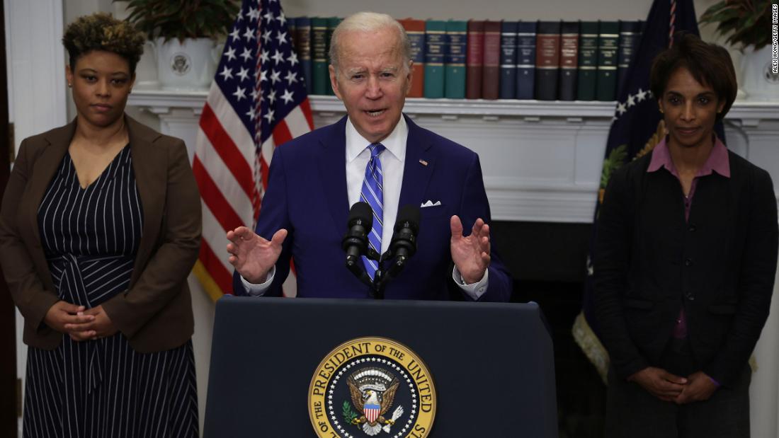 Analysis: Biden is close to the point of no return with Americans on the economy