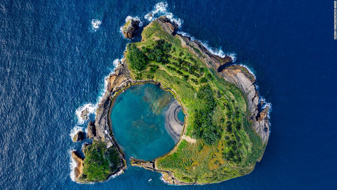 The volcanic paradise in the middle of the Atlantic
