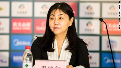 Zhou asiste a una conferencia de prensa antes del evento de la Serie Mundial de Buceo en Beijing en 2019.