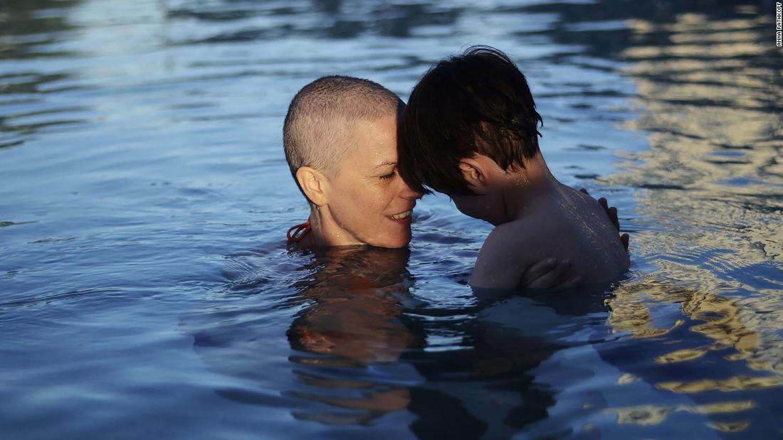 &lt;a href=&quot;https://www.rathkopf.com/&quot; target=&quot;_blank&quot;&gt;Anna Rathkopf&lt;/a&gt; was diagnosed with breast cancer at the age of 37. Her son was 3 years old at that time. &quot;I was amazed at how much strength I could find in hugging my son,&quot; she said. &quot;Holding him and thinking: &#39;I would do anything for you. Just to stay alive and see you grow up.&#39; &quot;