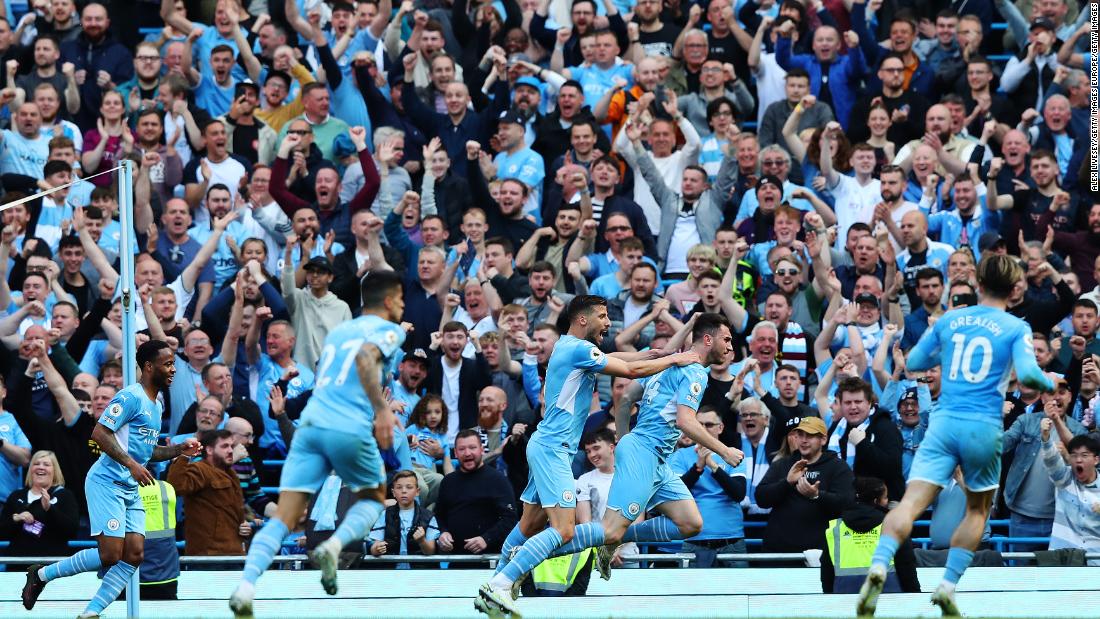 Manchester City thrash Newcastle to seize on Liverpool's slip-up in title race