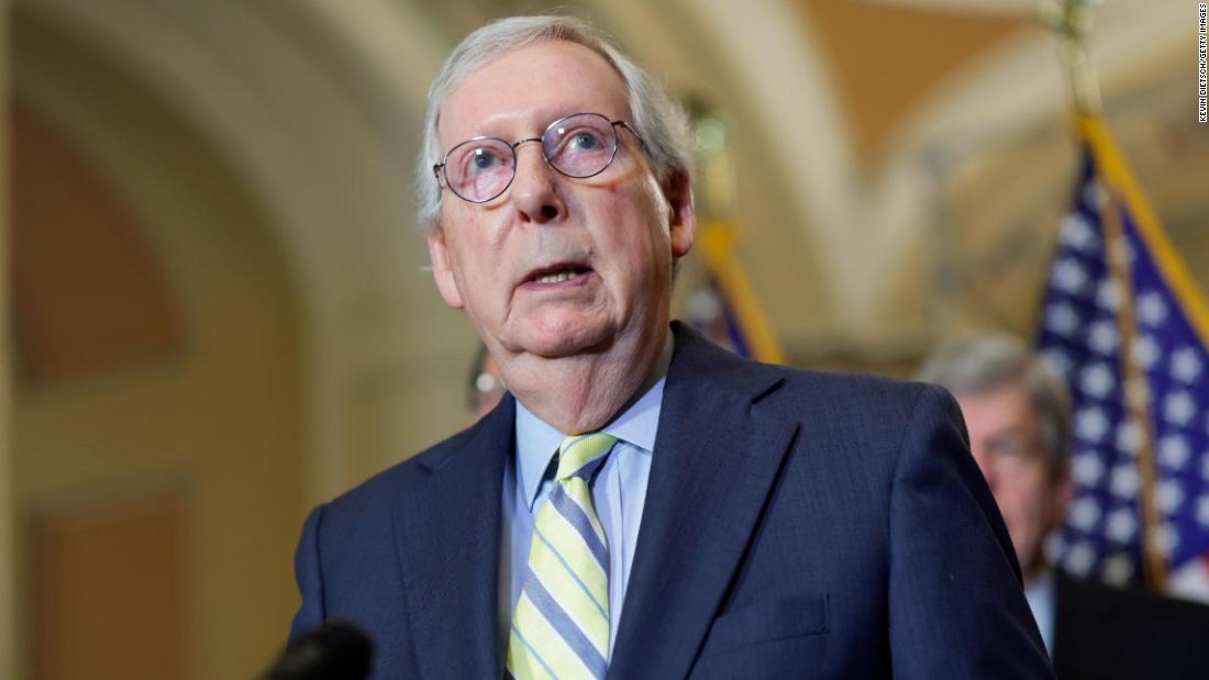 Mitch McConnell zegt dat “democratie solide is” in de VS nu er naar verwachting tussentijdse verkiezingen komen