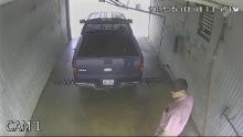 US Marshals released photos of who they believe is fugitive Casey White at an Indiana car wash.