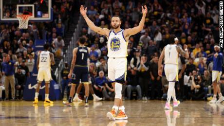 Steph Curry recorded his 500th career playoff three-pointer -- an NBA record.