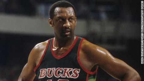 Bob Lanier at the Eastern Conference Finals in 1983 when he played for the Milwaukee Bucks.
