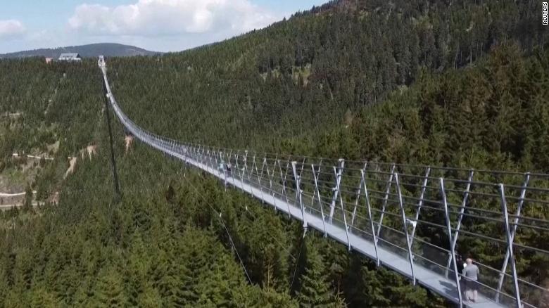 Watch: Sky Bridge 721, world's longest suspension footbridge opens in Dolni  Morava, Czech Republic - CNN Video