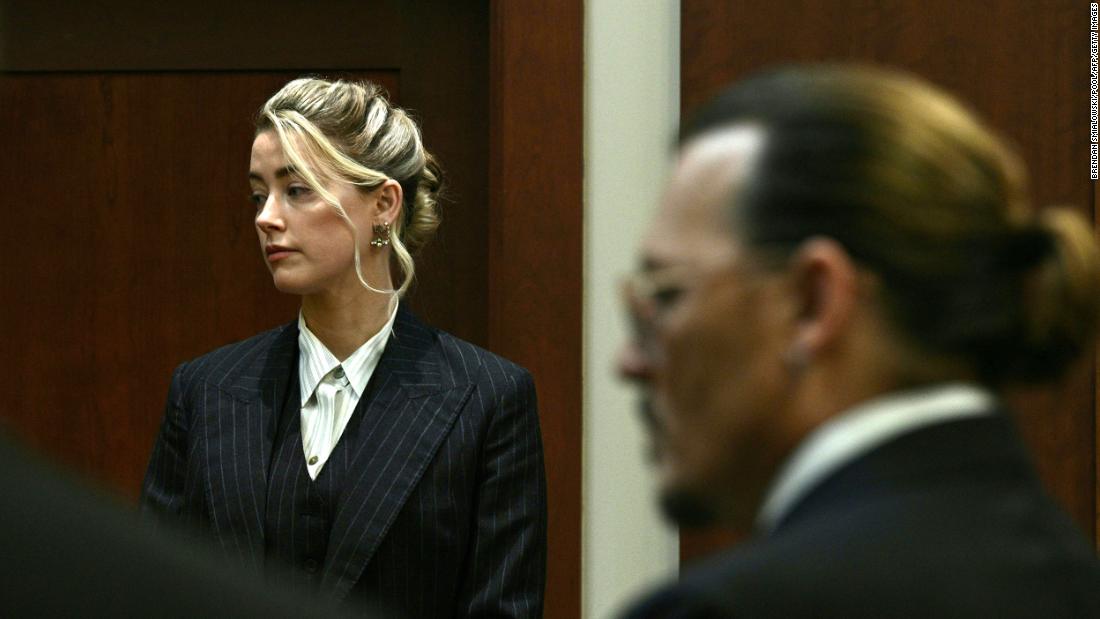 Amber Heard resumes testifying