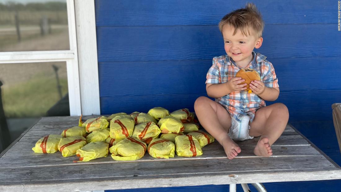 2-year old orders 31 cheeseburgers after mom leaves phone unlocked