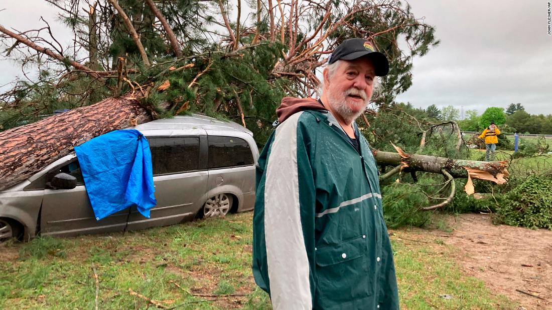 Michigan governor declares state of emergency after powerful tornado rips through town, killing 1 person and injuring more than 40