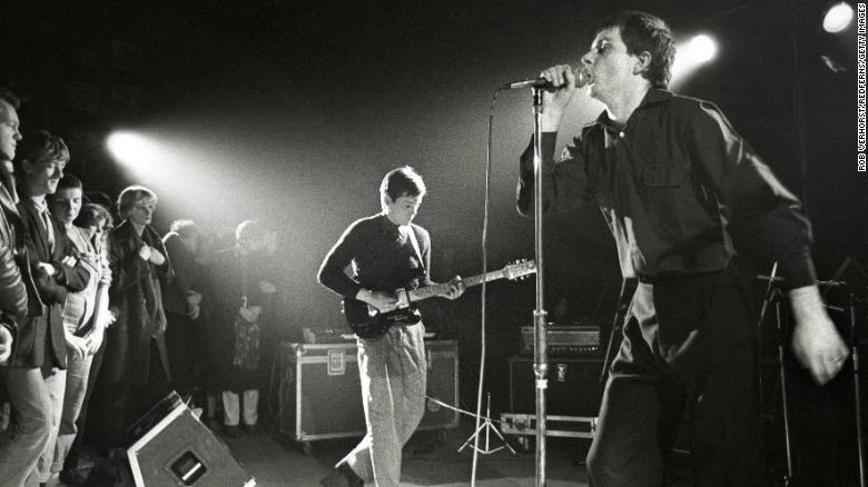 Joy Division frontman Ian Curtis had 'two personas.' Bandmates rue ...