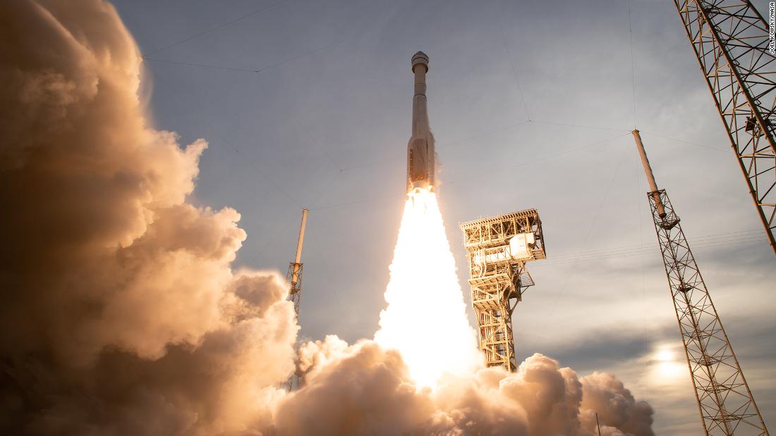 Esto es lo que sucedió durante el atraque de la nave espacial “Boeing”. Esto es lo que sucedió durante el atraque de la nave espacial “Boeing”.