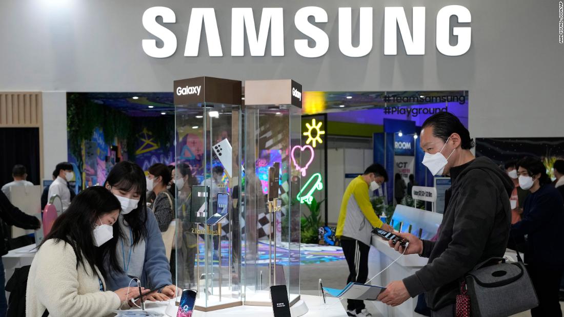 Samsung planea crear 80.000 nuevos puestos de trabajo con inversiones de 356.000 millones de dólares