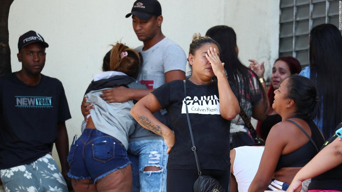Policejní razie si v Rio de Janeiru vyžádala nejméně 22 mrtvých