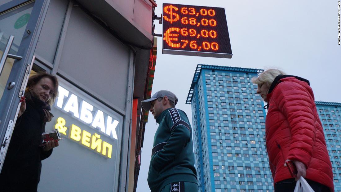 Rússia corta taxas de juros com recuperação do rublo oferece algum alívio