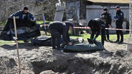 خصوصی: سرکردہ ماہرین نے روس پر یوکرین میں نسل کشی پر اکسانے اور 'تباہی' کا ارادہ رکھنے کا الزام لگایا۔ یوکرائنی لوگ