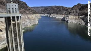 Lake Mead water level running well below predictions, could drop another 12 feet by fall