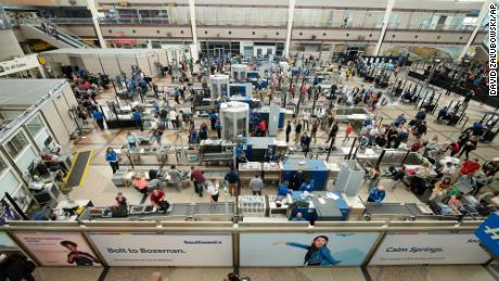 1,000 more flights canceled Sunday, disrupting the holiday weekend