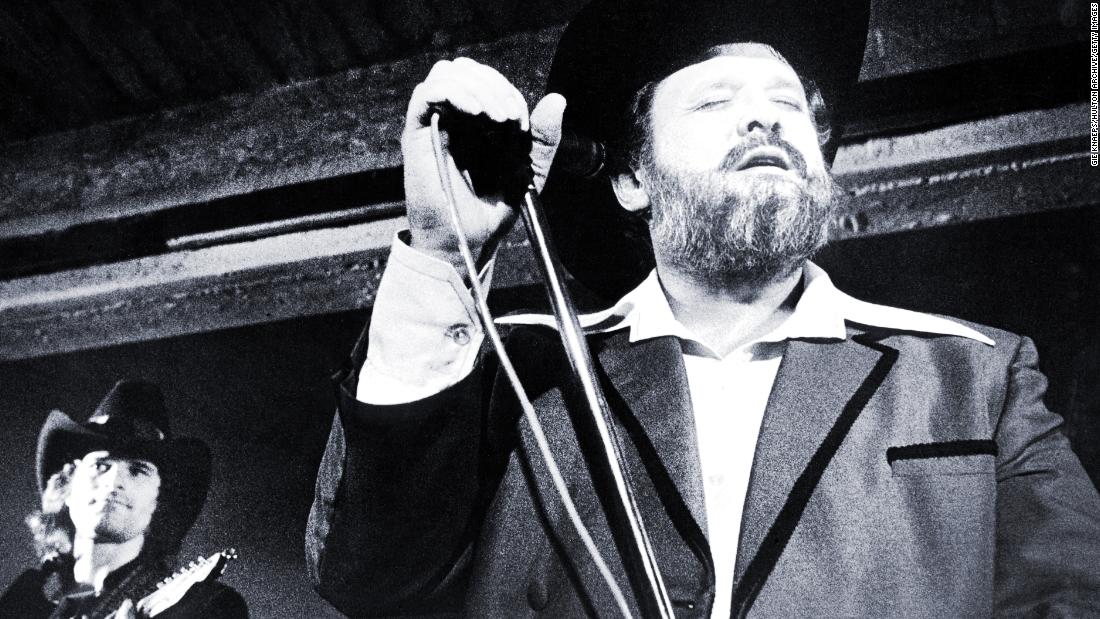 Ronnie Hawkins, musician and mentor of The Band, dead at 87