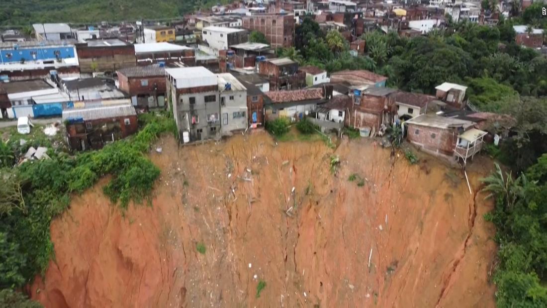 Video: Floods and landslides in Brazilian state of Pernambuco kill dozens – CNN Video