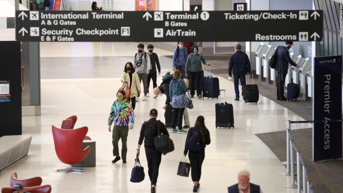 U.S. airline, travel industry wants to end pre-travel testing