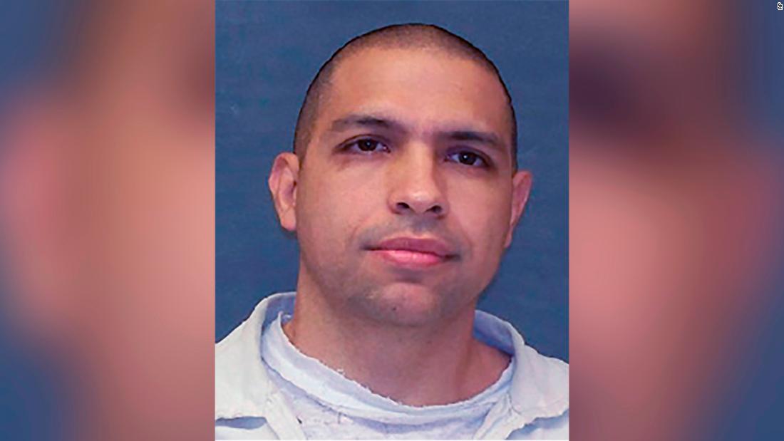 Texas fugitive who authorities say killed a family of 5 is dead after shootout with police