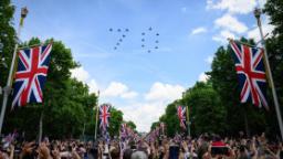 220603155245 video thubnail celebrations uk 3 hp video Jubilee Highlights: Watch the UK Celebrate the Queen - CNN Video