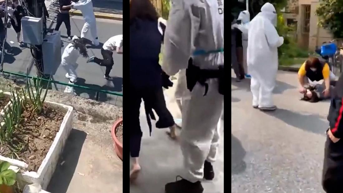 Videos show Chinese Covid workers allegedly harassing and beating residents – CNN Video