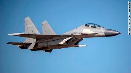Chinese fighter jet & # 39; chaffs & # 39;  Australian plane near South China Sea, Canberra alleges