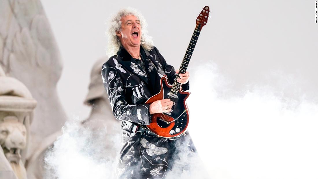 Queen&#39;s Brian May delights concertgoers as the band — joined by Adam Lambert — opens a special show outside of Buckingham Palace on Saturday night. The two-and-a-half hour concert boasted an impressive lineup of stars.
