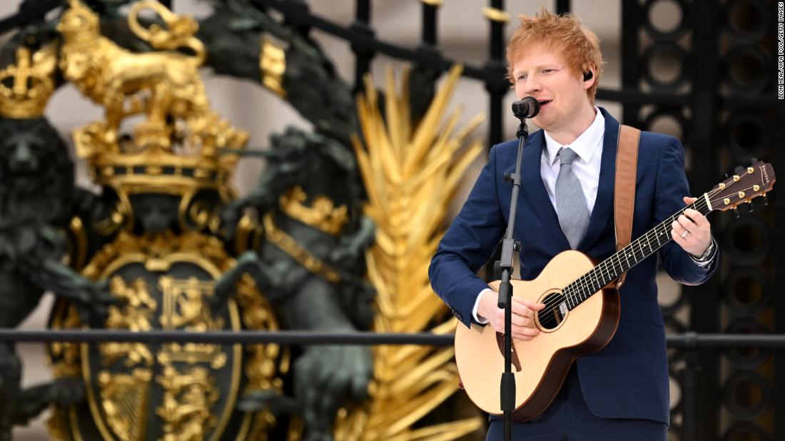 Ed Sheeran performs before the Queen&#39;s appearance.