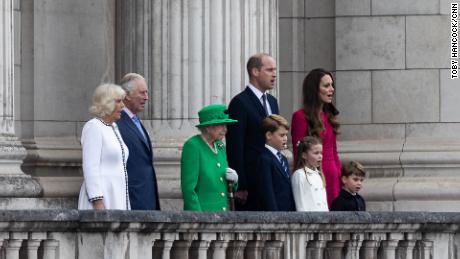 Lorsque le roi Charles III monte sur le trône, de grands changements s'annoncent pour la famille royale 