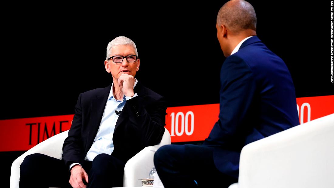Apple’s CEO responds to evolving workplace dynamics – CNN Video