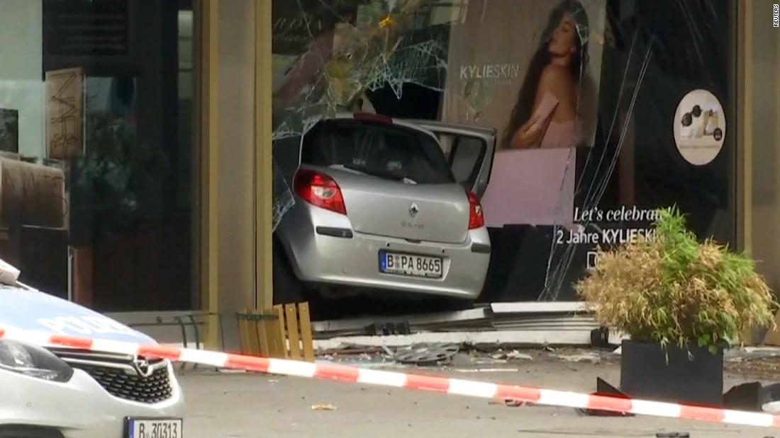 Video shows scene in Berlin where car drove into crowd – CNN Video