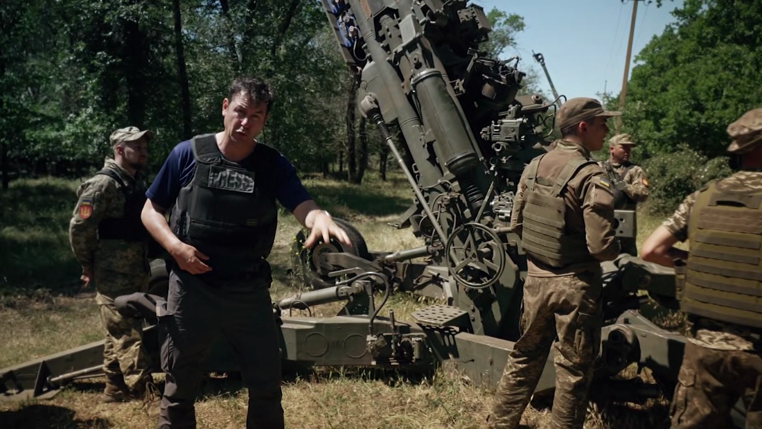 CNN’s Matthew Chance shows how Ukrainians are using U.S. weapons on the front lines – CNN Video