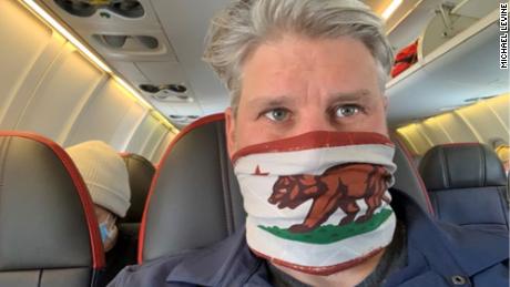 Michael Lowe sent a selfie from the plane just before takeoff, according to the lawsuit.
