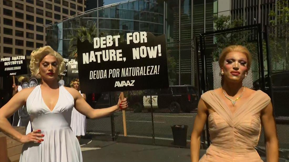 Marilyn Monroe Y Eva Perón Protestan Por El Cambio Climático En La 6548