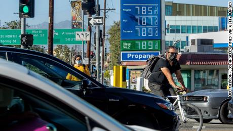 Inflation rises at fastest pace in 40 years, boosted by record gasoline prices
