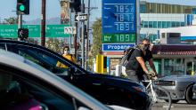Inflation rises at fastest pace in 40 years, pushed up by record gas prices